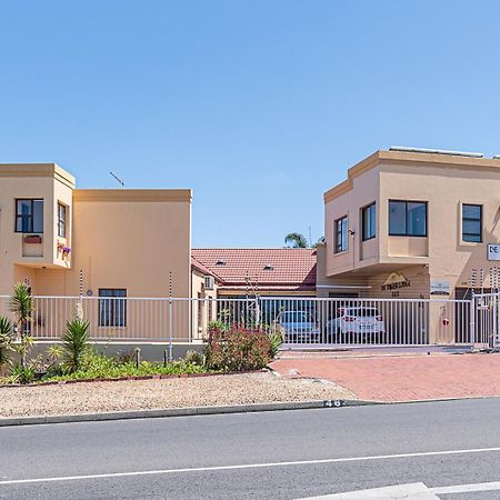 Guesthouse De Tijger Lodge Parow Exteriör bild