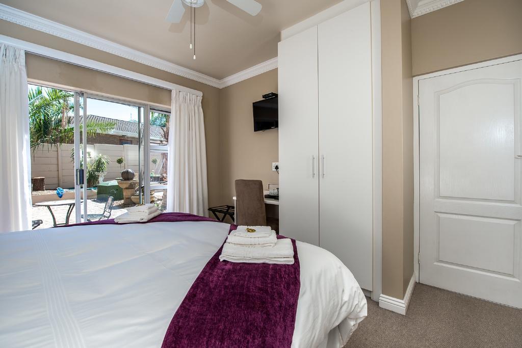 Guesthouse De Tijger Lodge Parow Rum bild