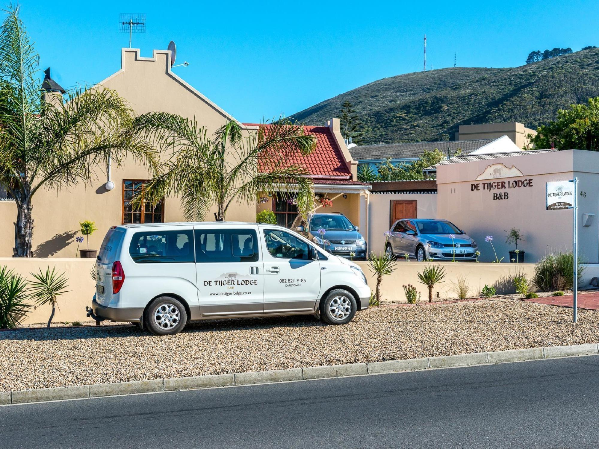 Guesthouse De Tijger Lodge Parow Exteriör bild