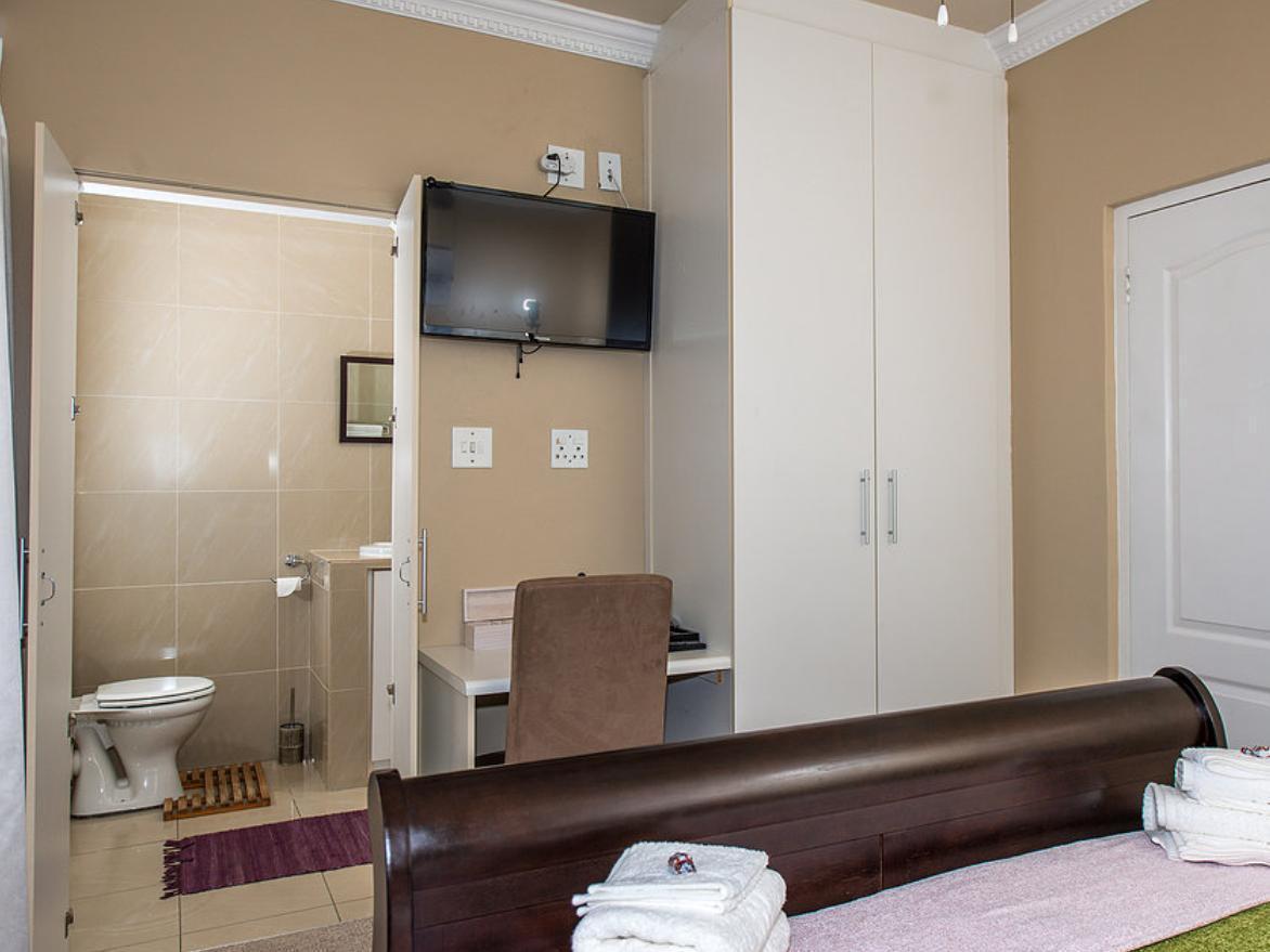 Guesthouse De Tijger Lodge Parow Exteriör bild