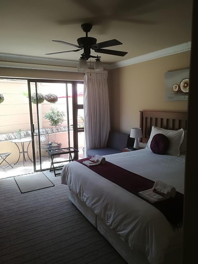 Guesthouse De Tijger Lodge Parow Exteriör bild